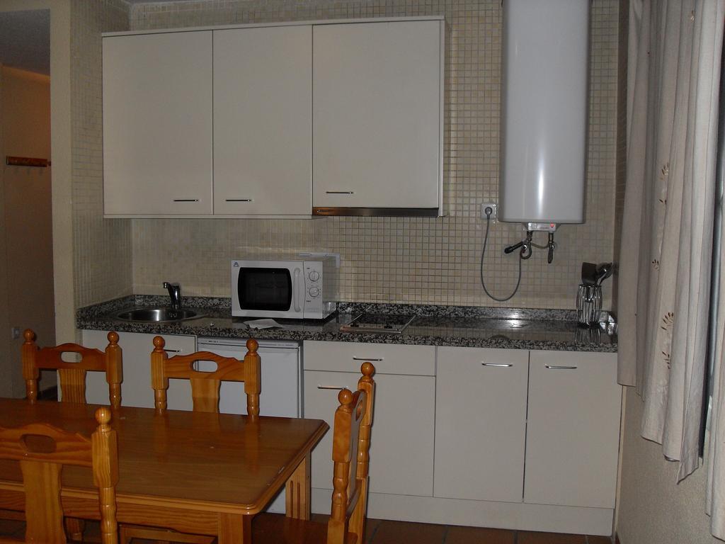 Apartamentos Habitat Zona Media Monachil Rom bilde